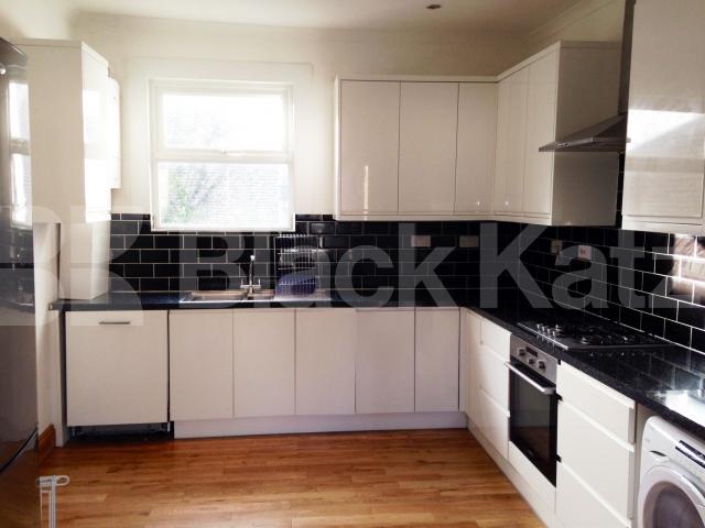 			3 Bedroom, 1 bath, 1 reception Maisonette			 Plough Road, Clapham Junction